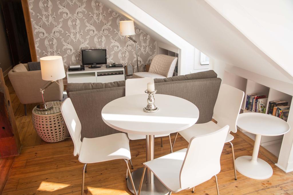 Flh Chiado Terrace Flat Lägenhet Lisboa Exteriör bild